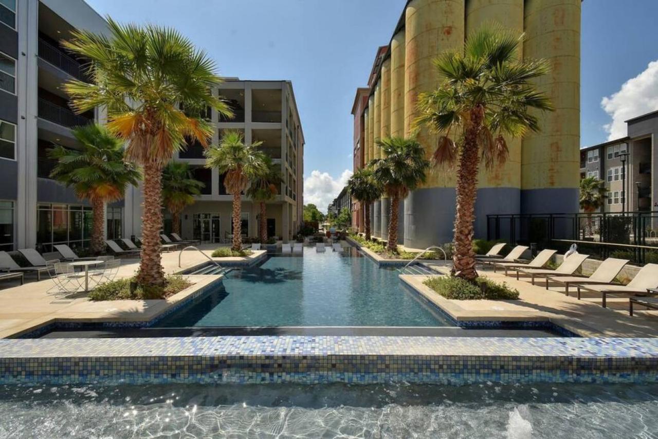 Elegant Modern Mins From Riverwalk San Antonio
