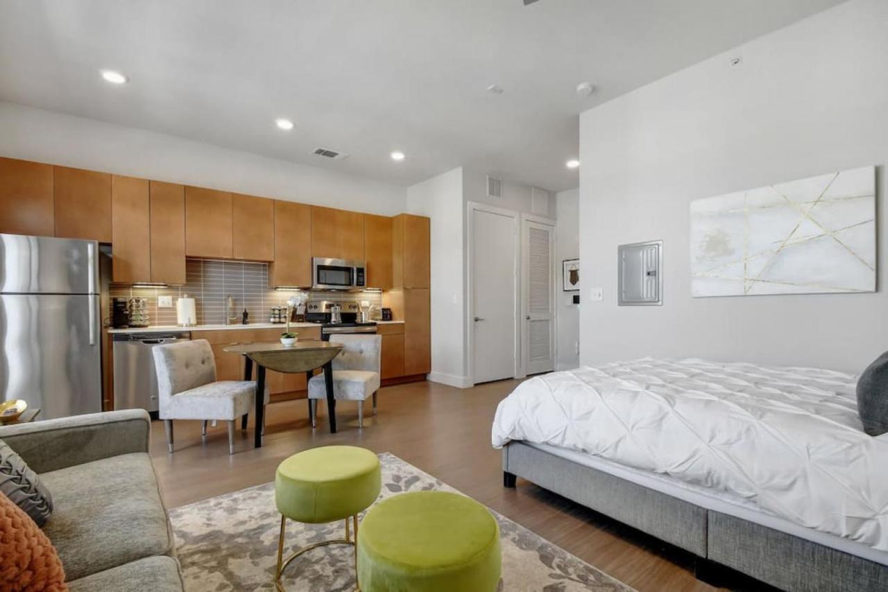 Apartment Elegant Modern Mins From Riverwalk