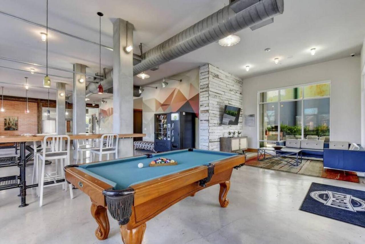 Elegant Modern Mins From Riverwalk Apartment San Antonio