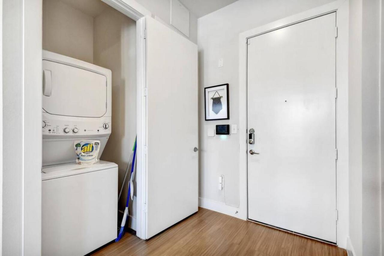 Elegant Modern Mins From Riverwalk San Antonio